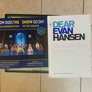 DEAR EVAN HANSEN souvenier photo HC plus BroadwayCON how to ! Disney/rare
